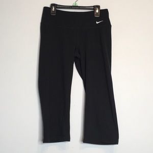 Nike High Waist Black Capris